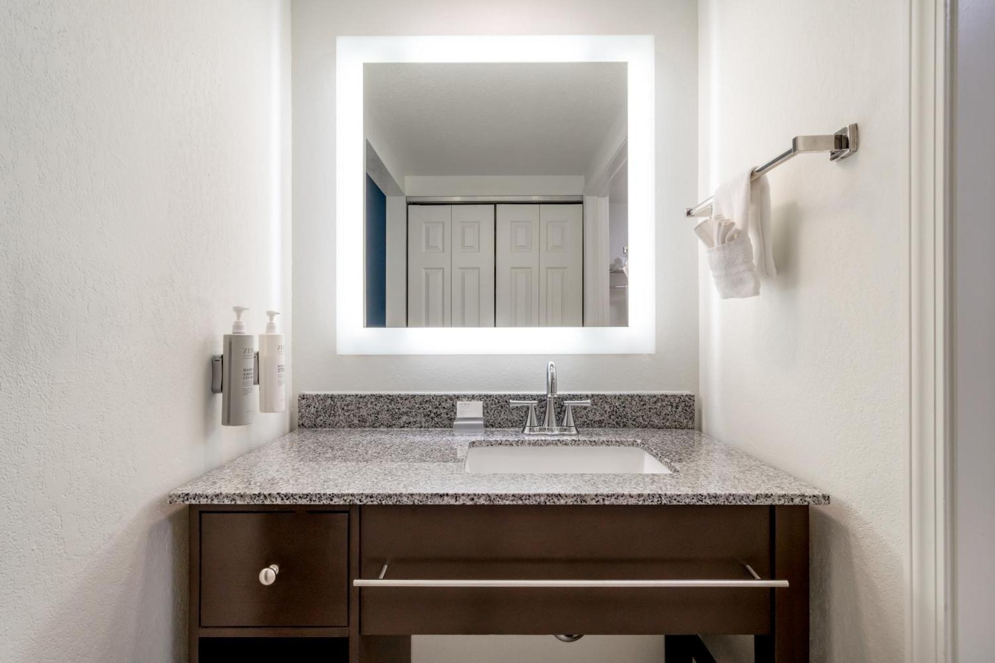 Homewood Suites By Hilton Eatontown Ngoại thất bức ảnh